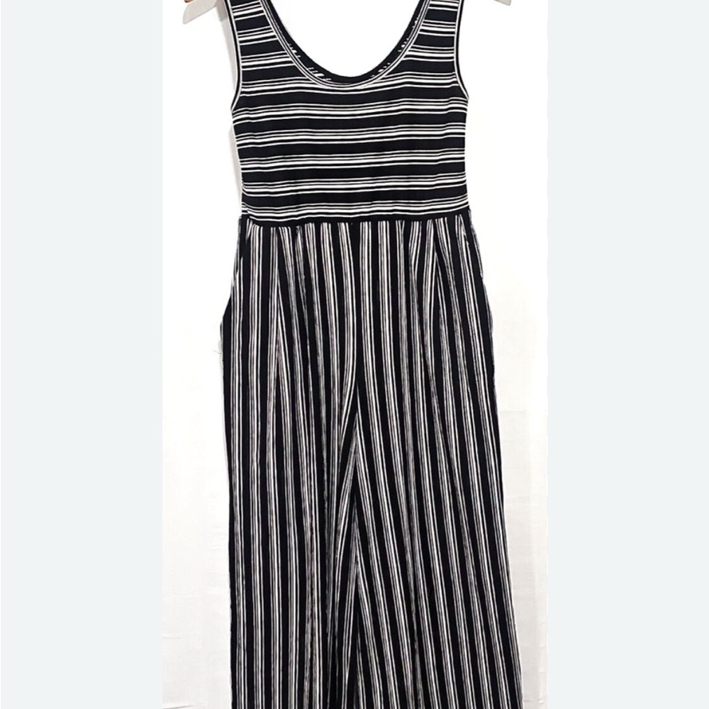 Women’s Black and White jumpsuit with pockets